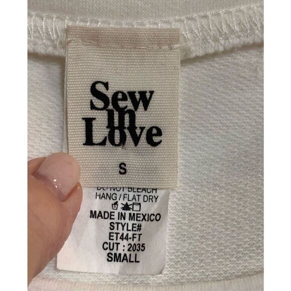 SEW IN LOVE - 🎉HP🎉 NWOT - L Sz Small Banded Hem White Tee. OVERSIZED - Picture 4 of 10